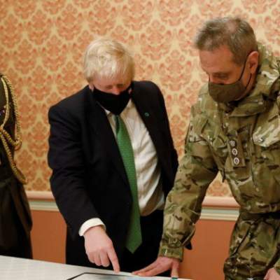 Sanctions Will Follow ‘First Russian Toecap’ in Ukraine, UK’s Johnson Warns