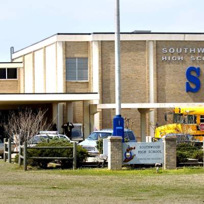 Spotlight on America: Dads on Duty: Louisiana fathers fan out at school to prevent violence, mentor kids